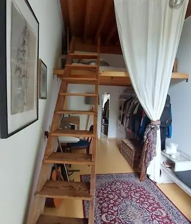 Individuelles Kunstlerloft 프라이부르크 임 브리스가우